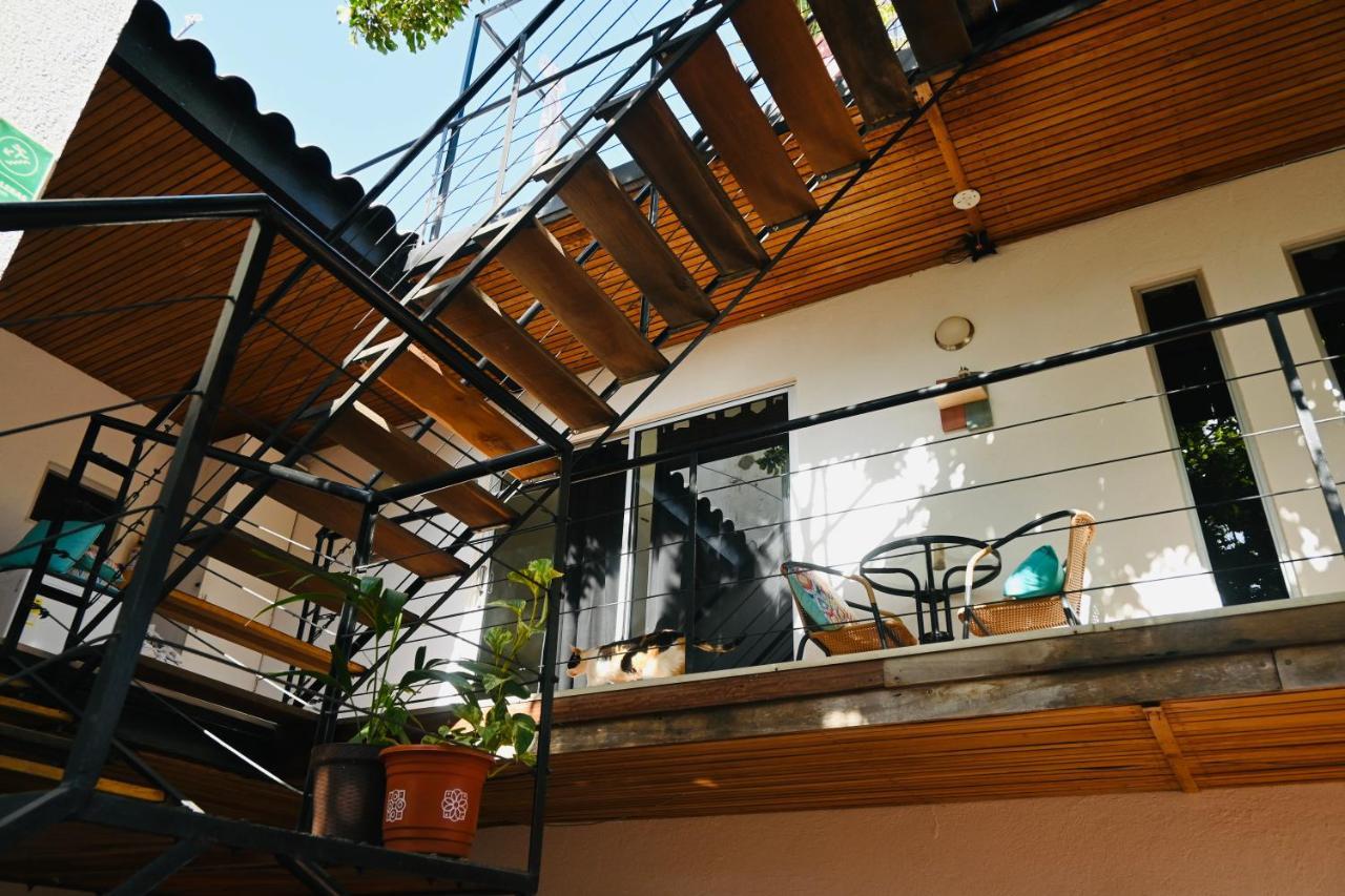 Ocean Lovers Hostel & Apartments Таганга Экстерьер фото