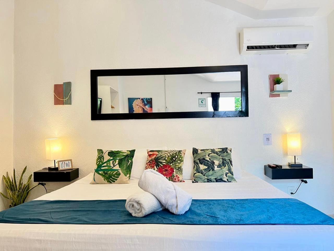 Ocean Lovers Hostel & Apartments Таганга Экстерьер фото