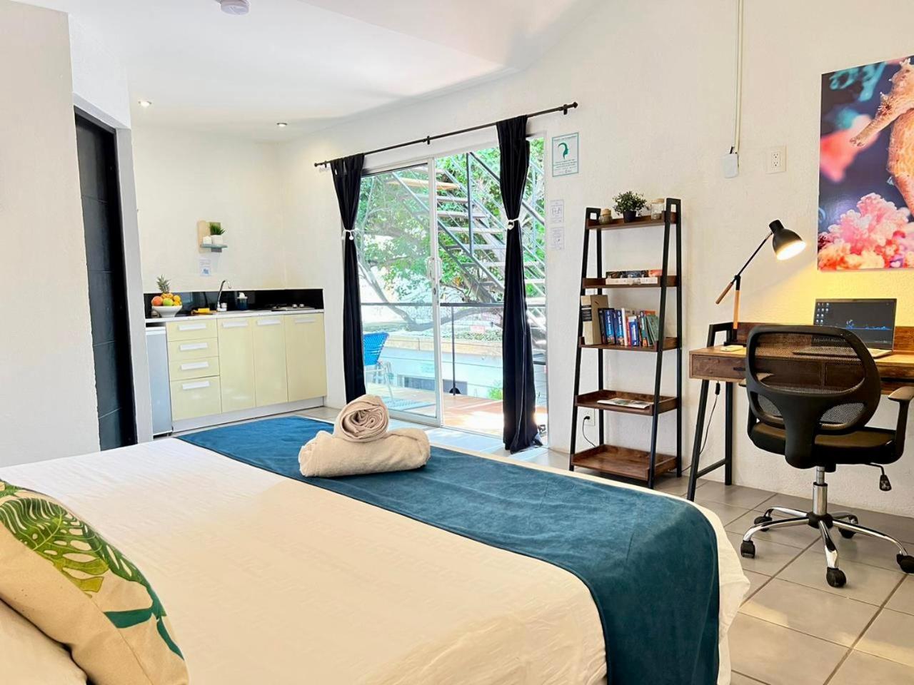 Ocean Lovers Hostel & Apartments Таганга Экстерьер фото