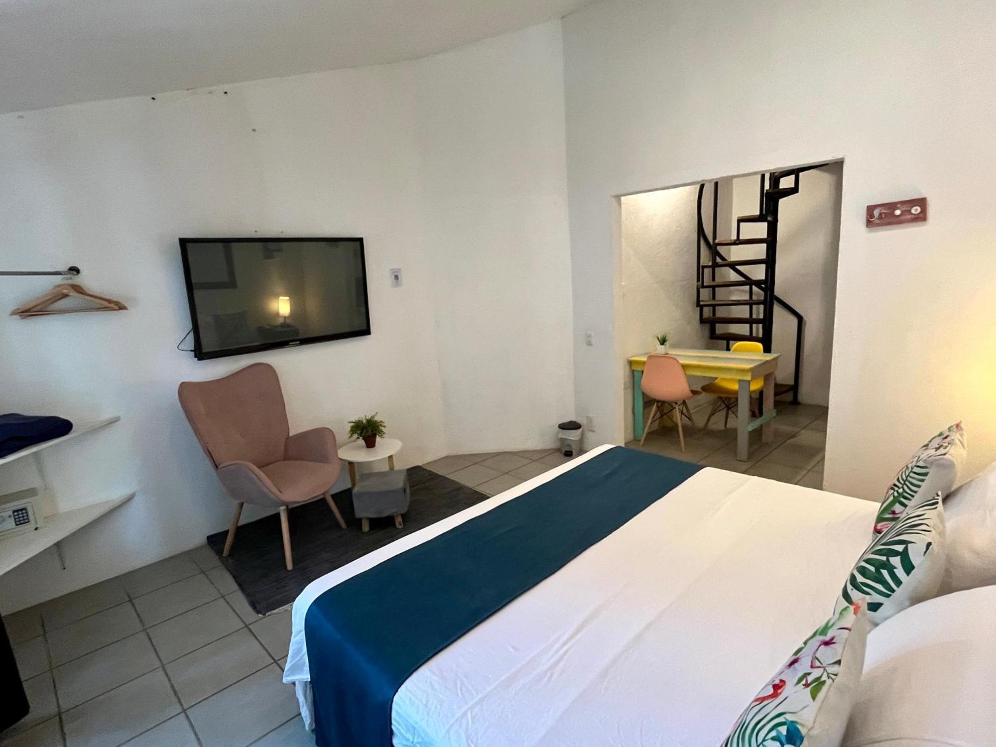 Ocean Lovers Hostel & Apartments Таганга Экстерьер фото