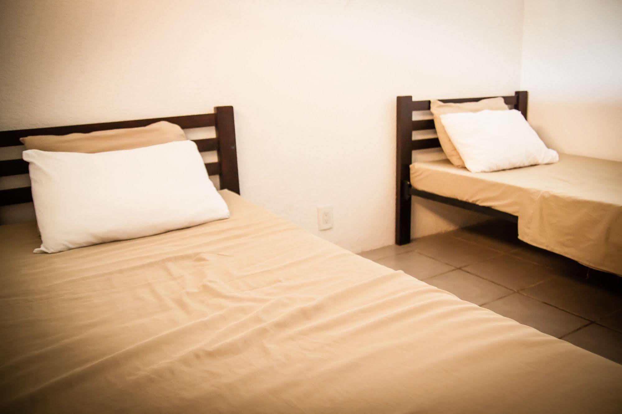 Ocean Lovers Hostel & Apartments Таганга Экстерьер фото