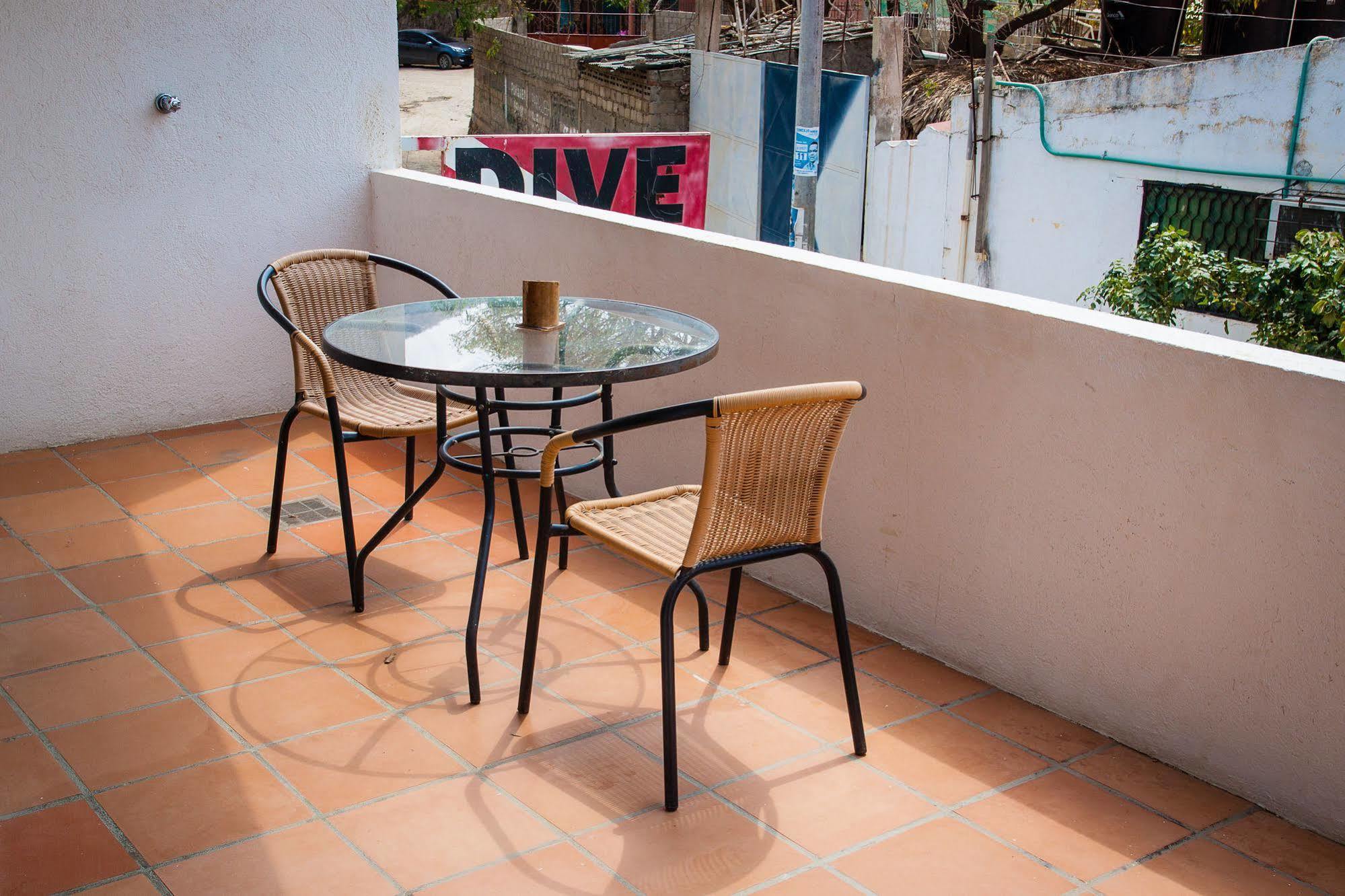 Ocean Lovers Hostel & Apartments Таганга Экстерьер фото