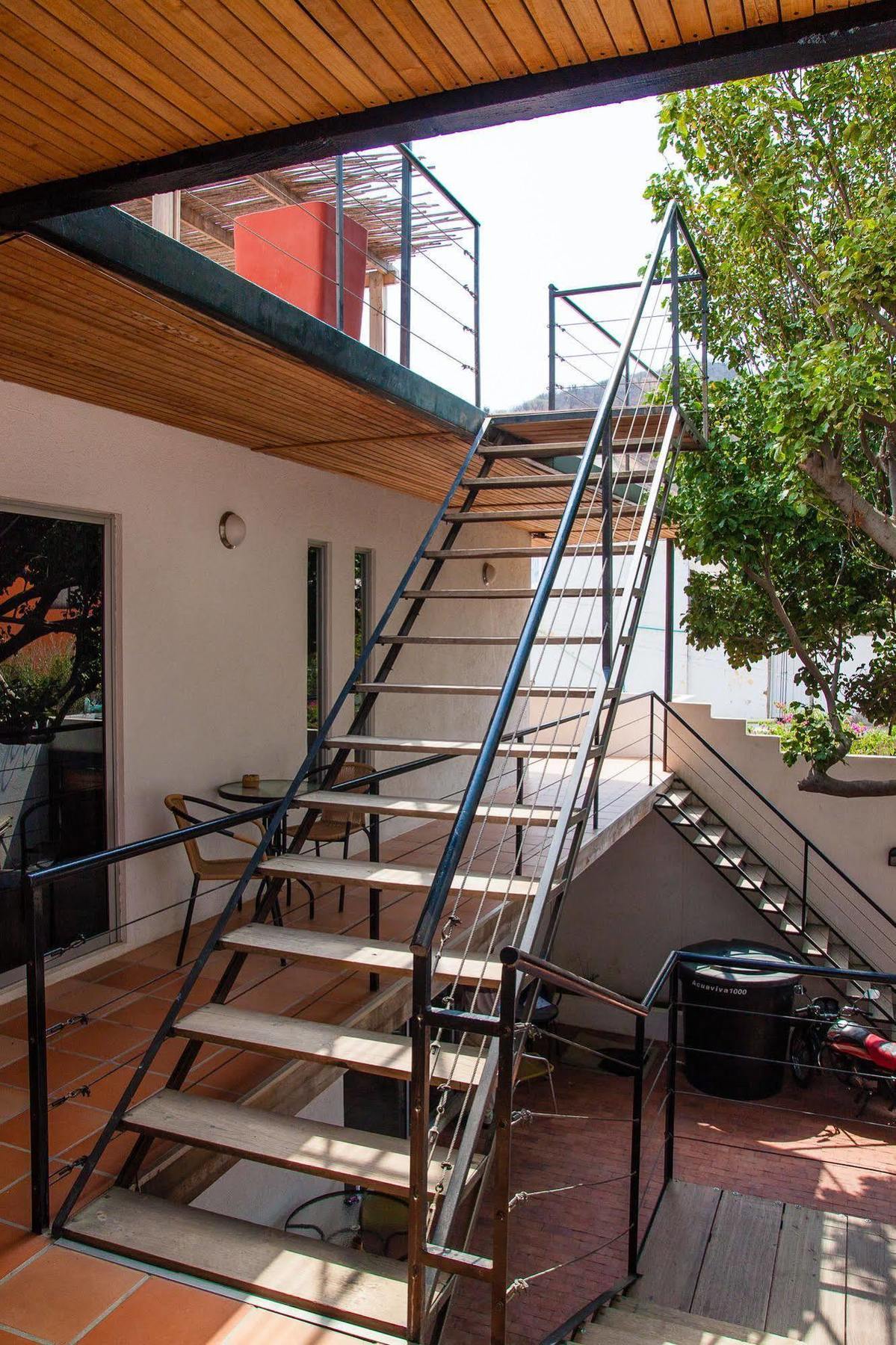 Ocean Lovers Hostel & Apartments Таганга Экстерьер фото
