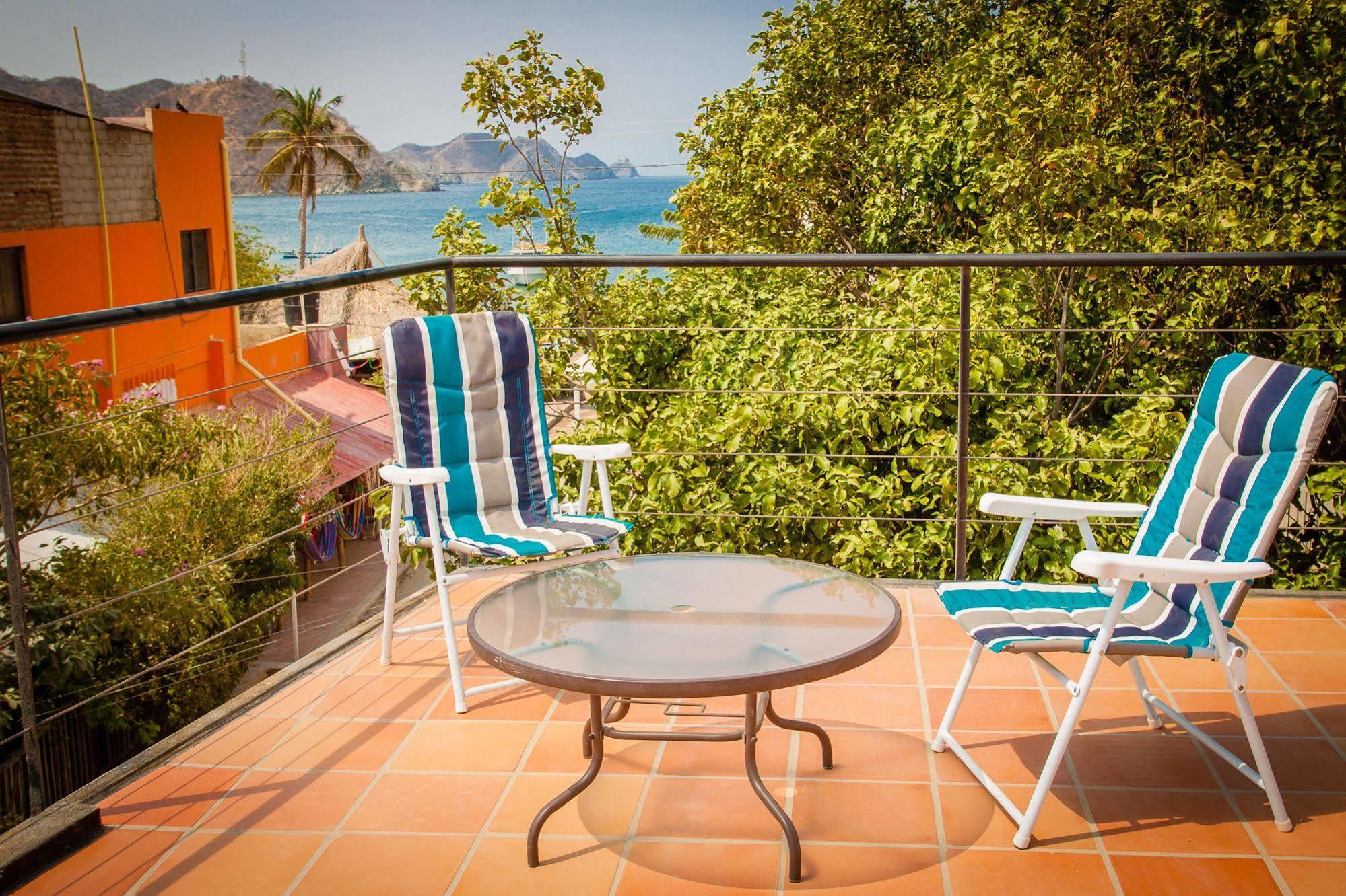 Ocean Lovers Hostel & Apartments Таганга Экстерьер фото